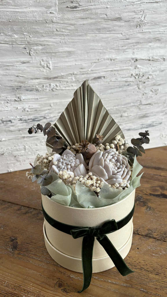 Neutral and Elegant Wax Melt Bouquet